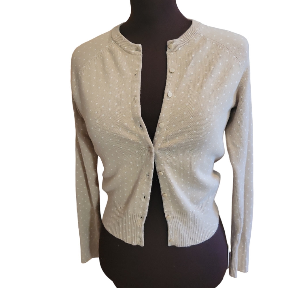Old Navy perfect fit cardigan, cream with white polka dots size medium